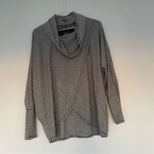 Calvin Klein Drapey Cozy Athletic Top S striped Soft poly rayon blend gray